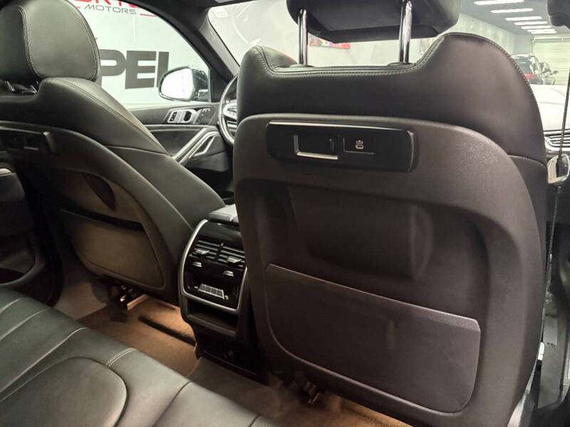 2021 BMW X6 sDrive40i