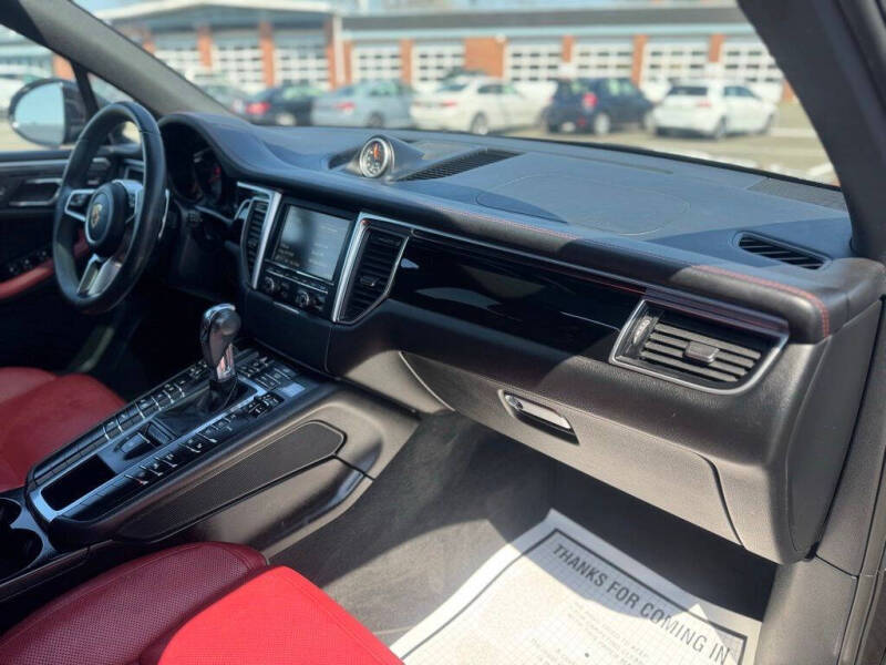 2016 Porsche Macan S