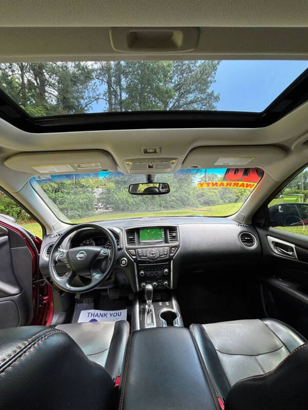 2020 Nissan Pathfinder SL
