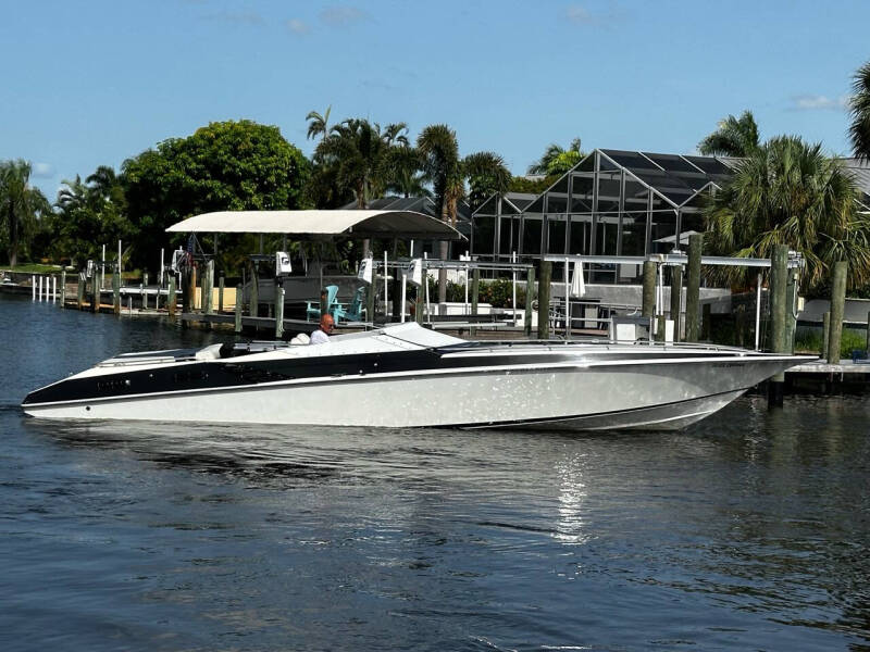 1989 FOUNTAIN 35 LIGHTNING Off Shore