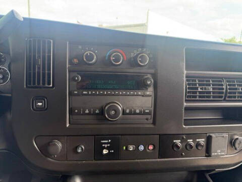 2023 Chevrolet Express 2500