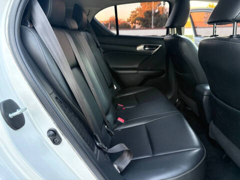 2016 Lexus CT 200h