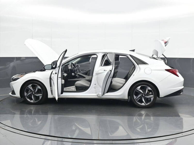 2022 Hyundai Elantra