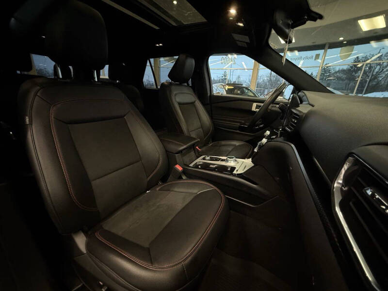 2023 Ford Explorer ST-Line
