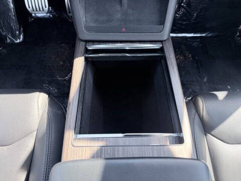 2023 Tesla Model X Standard Range