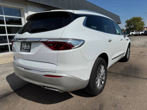 2022 Buick Enclave Essence