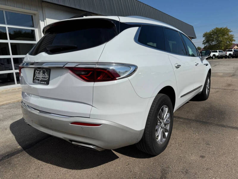 2022 Buick Enclave Essence