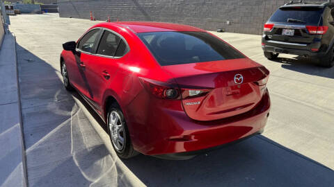 2015 Mazda MAZDA3 i SV