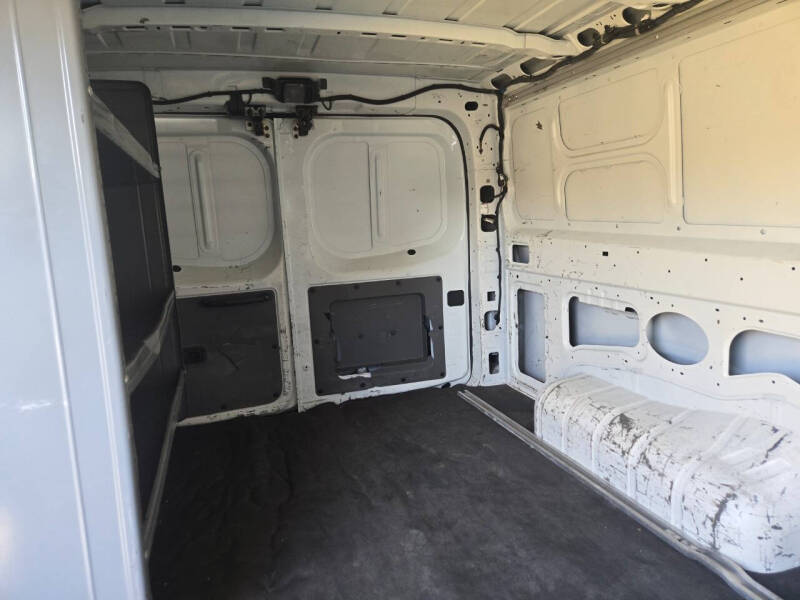 2016 Nissan NV 1500 SV