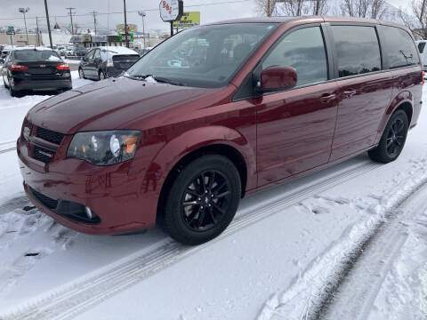 2019 Dodge Grand Caravan for sale at R & J Auto Sales in Pocatello ID