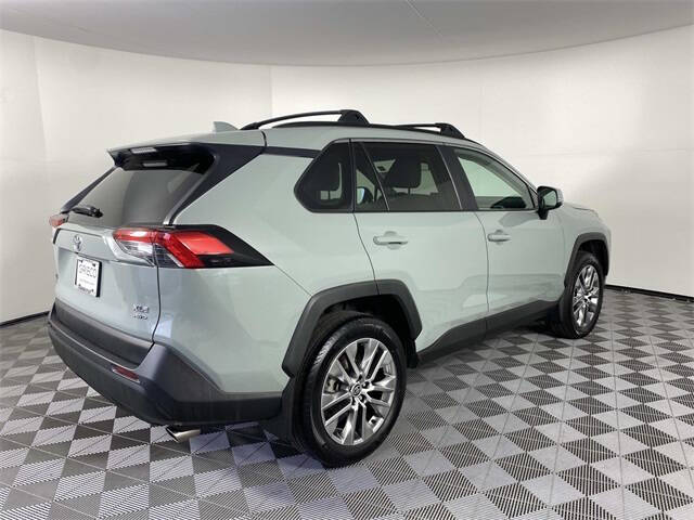 2022 Toyota RAV4 XLE Premium