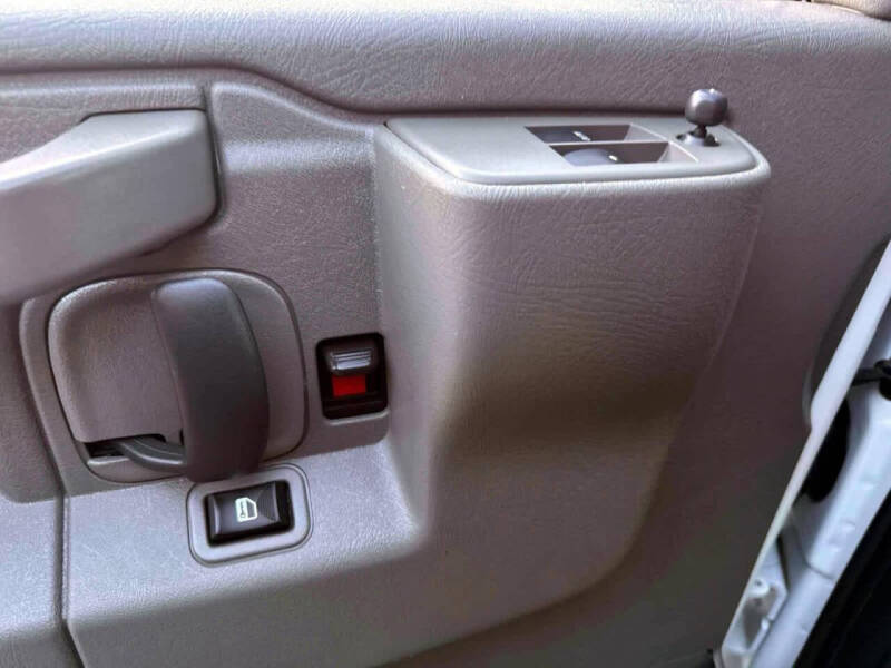 2023 GMC Savana 2500