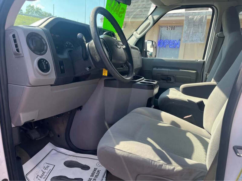 2012 Ford E-Series