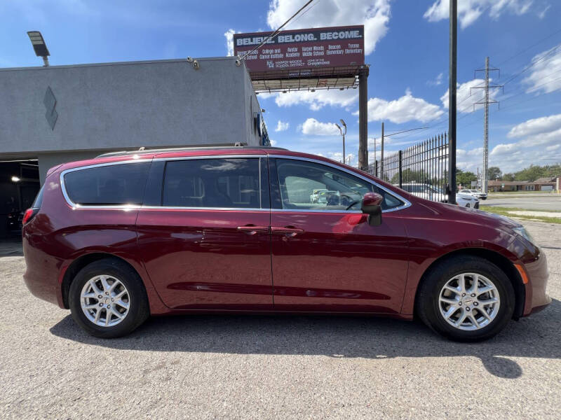 2021 Chrysler Voyager LXi