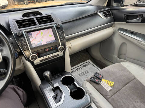 2012 Toyota Camry Hybrid XLE