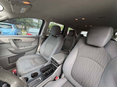 2017 Chevrolet Traverse LT