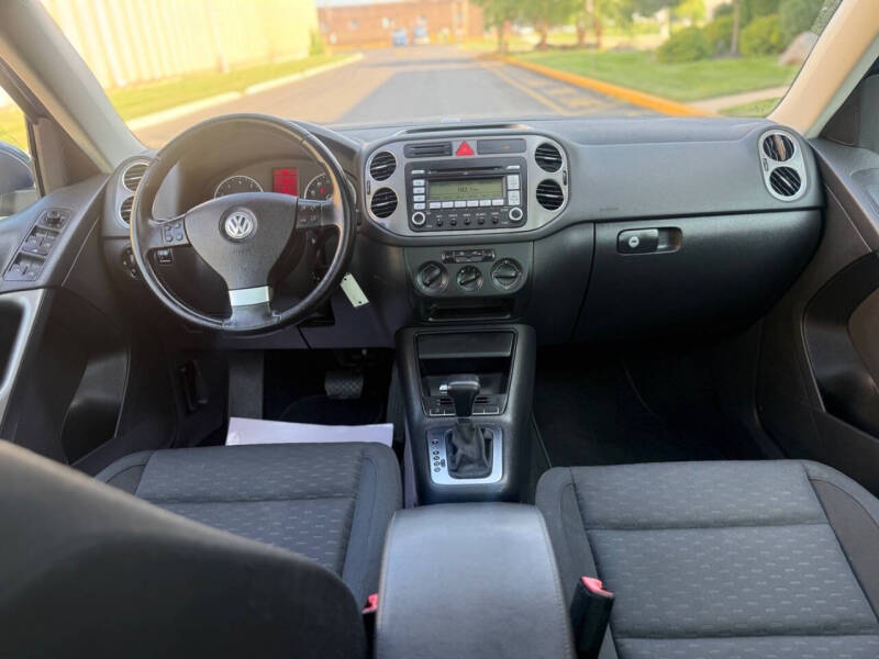 2009 Volkswagen Tiguan SE 4Motion