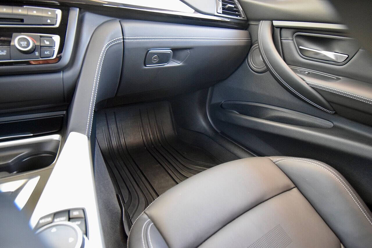 2015 BMW M3 61