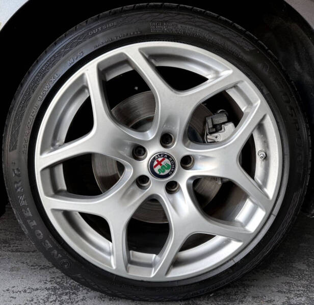 2019 Alfa Romeo Giulia Ti