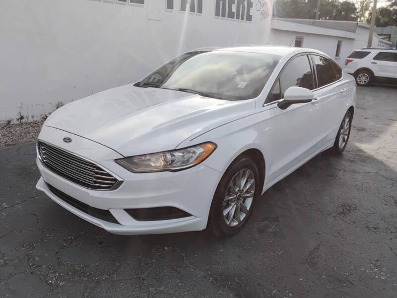 2017 Ford Fusion SE
