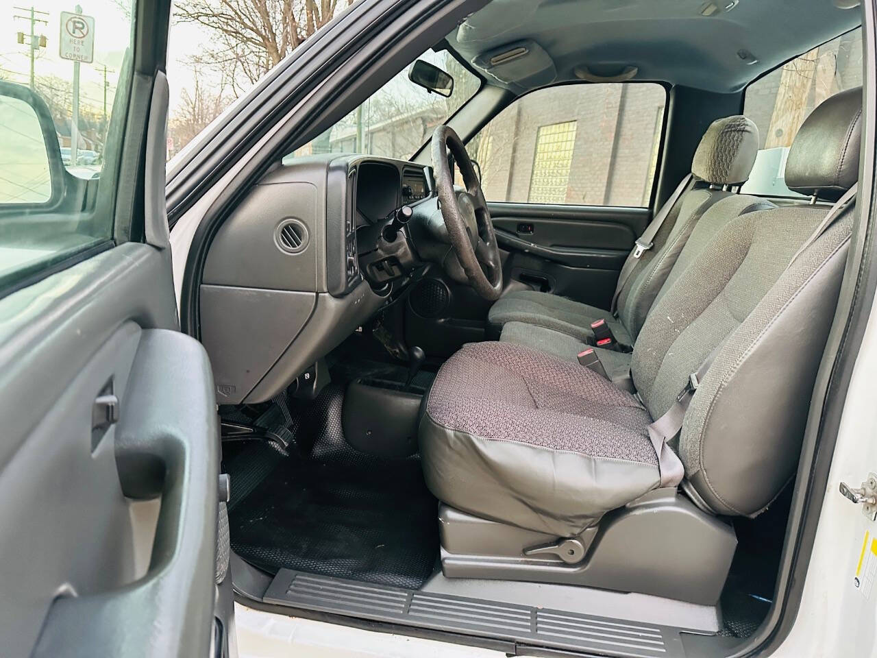 2005 Chevrolet Silverado 2500HD for sale at American Dream Motors in Winchester, VA