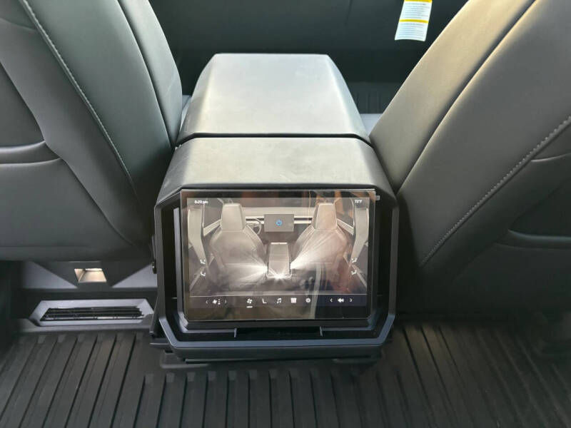 2024 Tesla Cybertruck