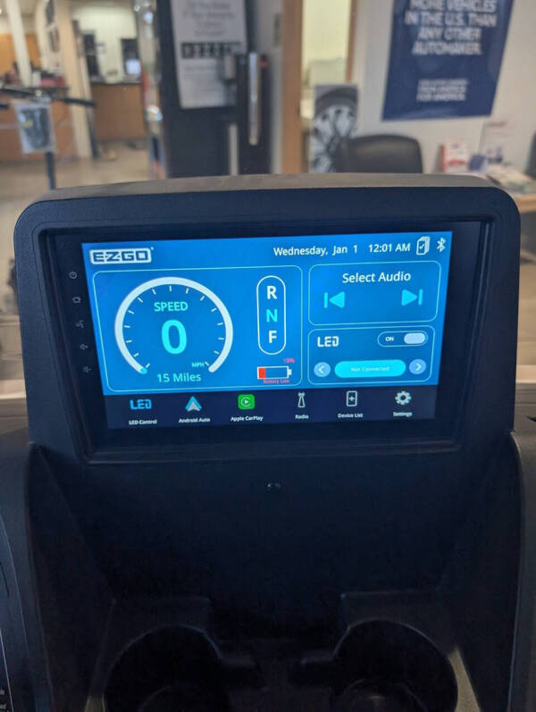 2026 E-Z-GO RXV 4
