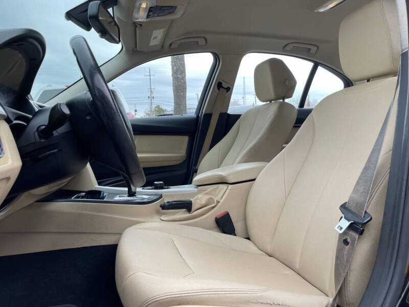 2018 BMW 3 Series 320i xDrive