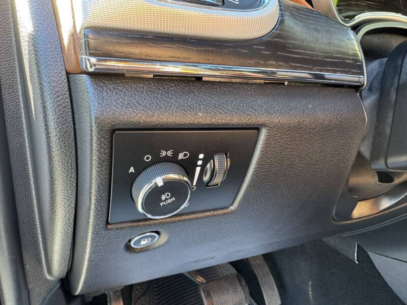 2019 Jeep Grand Cherokee Summit