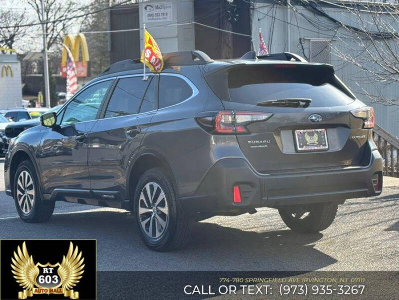 2022 Subaru Outback Premium