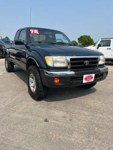 1998 Toyota Tacoma for sale at UNITED AUTO INC in South Sioux City NE