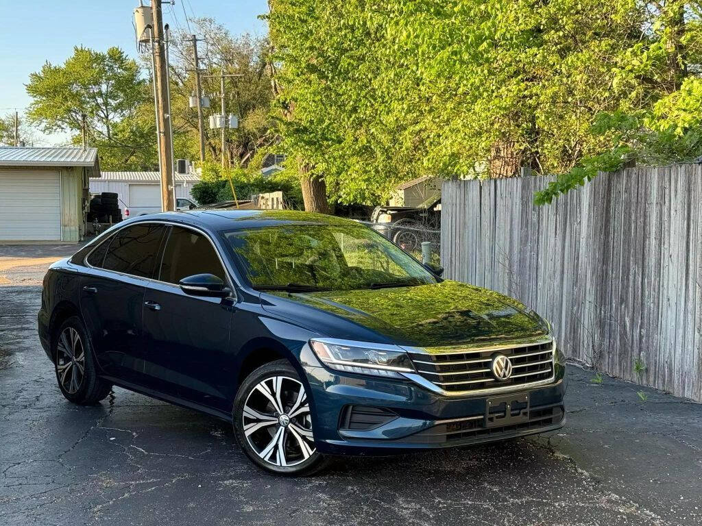 2021 Volkswagen Passat for sale at Autolink in Kansas City, KS