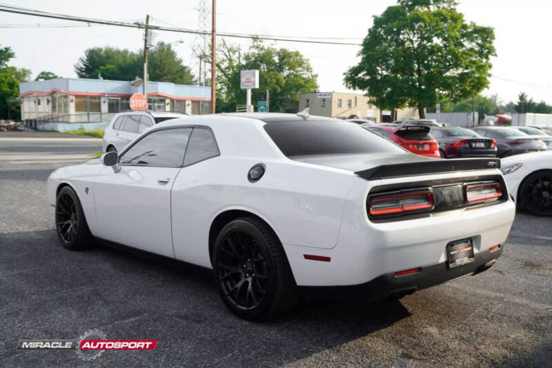 2015 Dodge Challenger SRT Hellcat