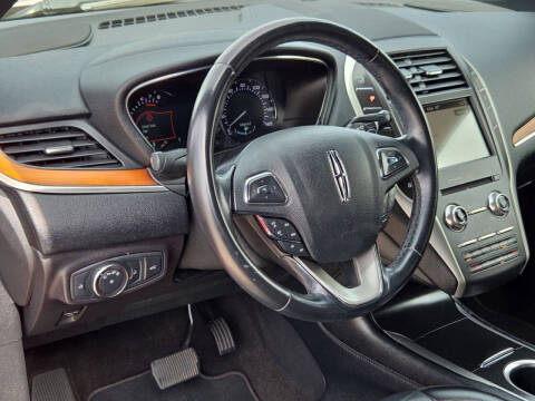 2019 Lincoln MKC Select