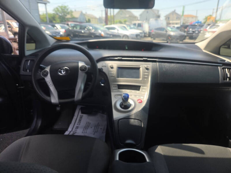 2012 Toyota Prius Two