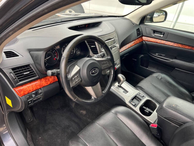 2011 Subaru Outback 2.5i Limited