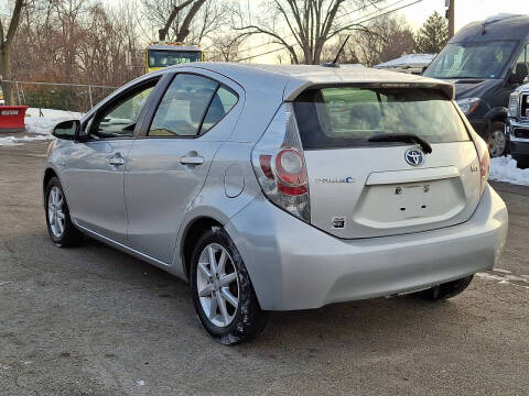 2013 Toyota Prius c Three