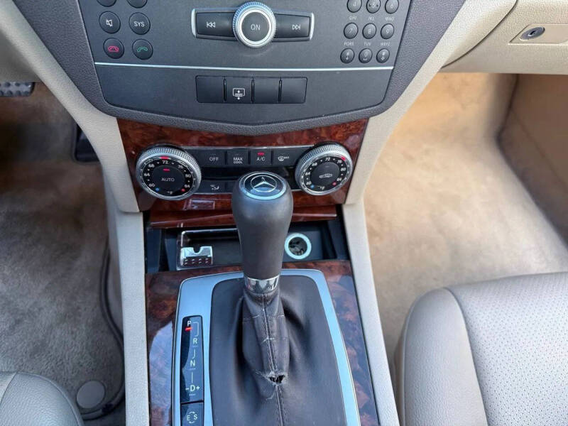 2011 Mercedes-Benz C-Class C 300 Luxury