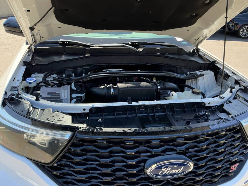 2023 Ford Explorer ST