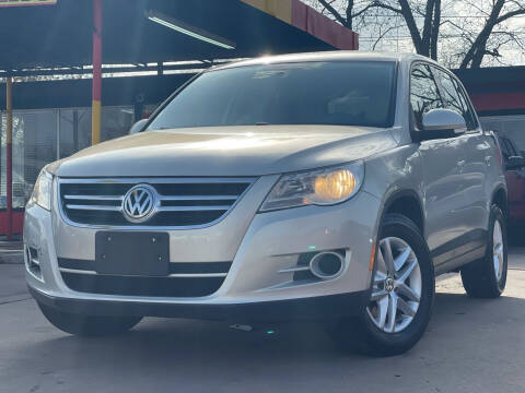 2011 Volkswagen Tiguan for sale at Cash Car Outlet in Mckinney TX