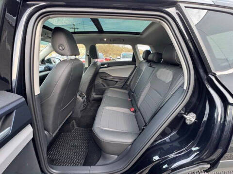 2024 Volkswagen Taos SE 4Motion