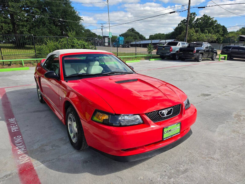 2000 Ford Mustang