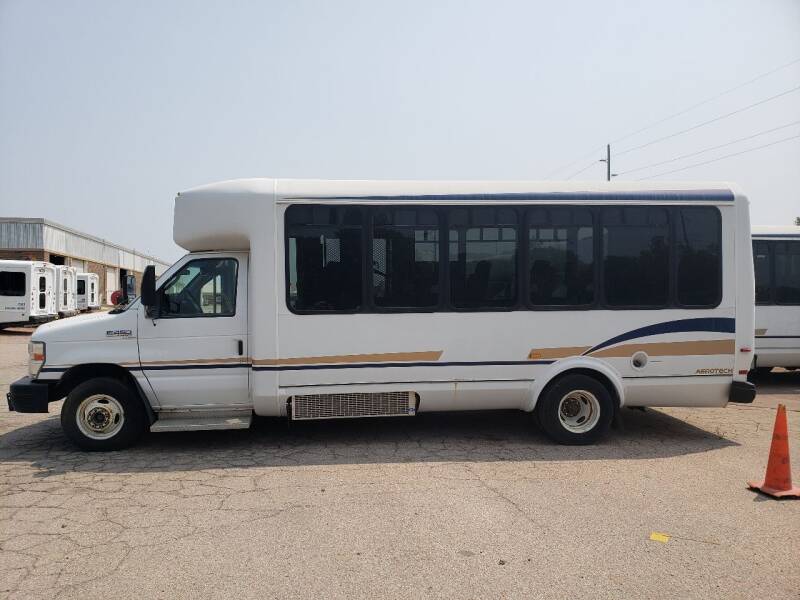 2013 Ford E-450 Shuttle Bus for sale at Allied Fleet Sales in Saint Louis MO