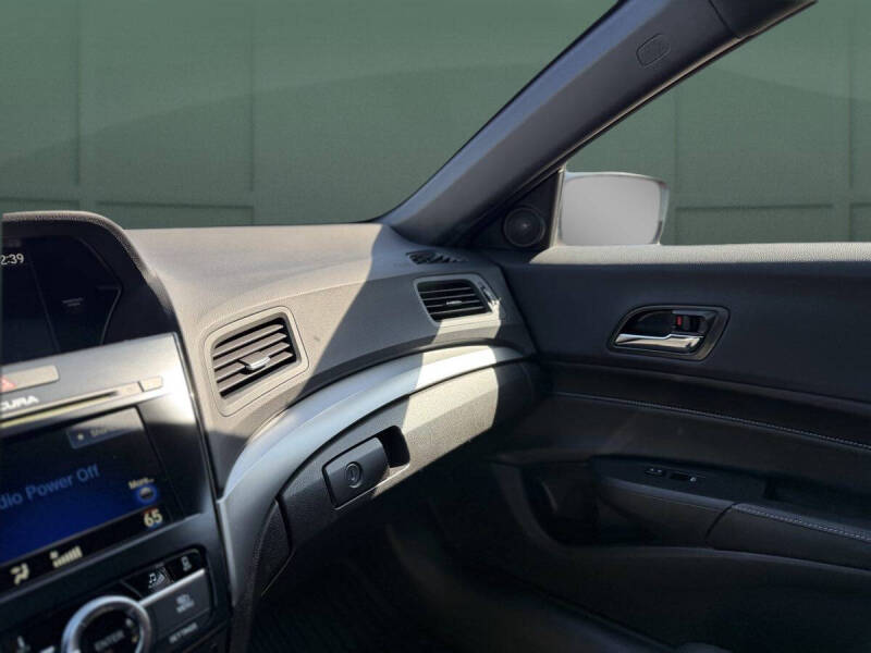 2017 Acura ILX