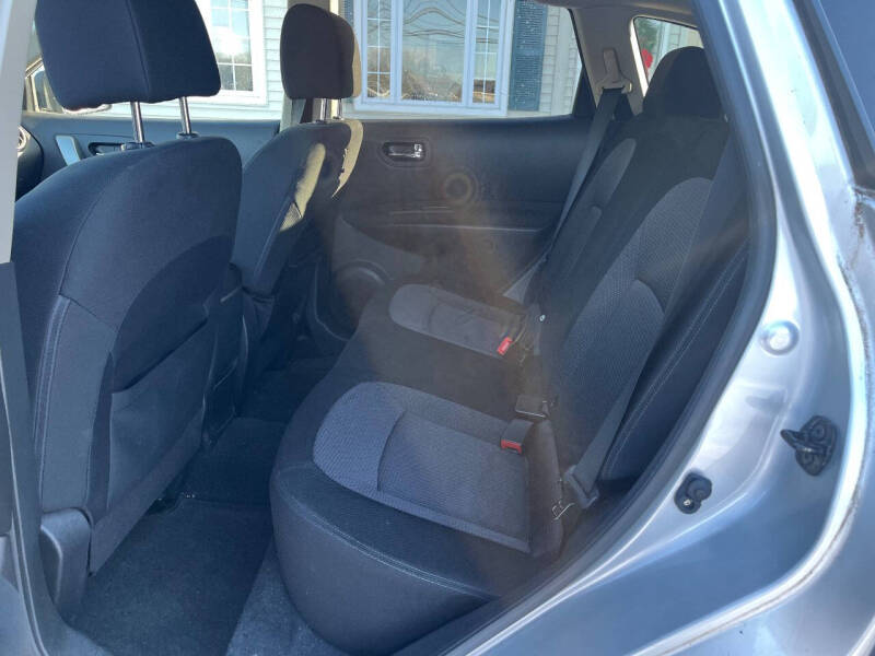 2011 Nissan Rogue SV