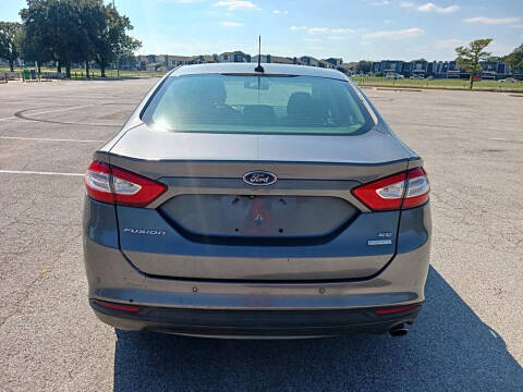 2014 Ford Fusion SE