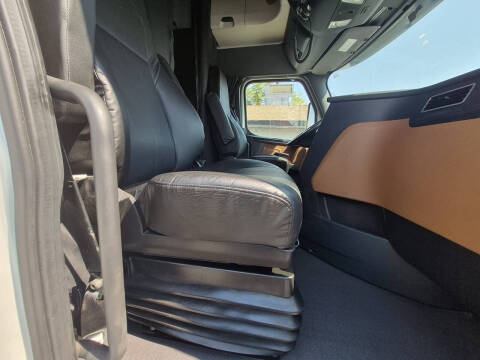 2024 Freightliner Cascadia