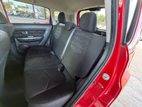2013 Kia Soul +