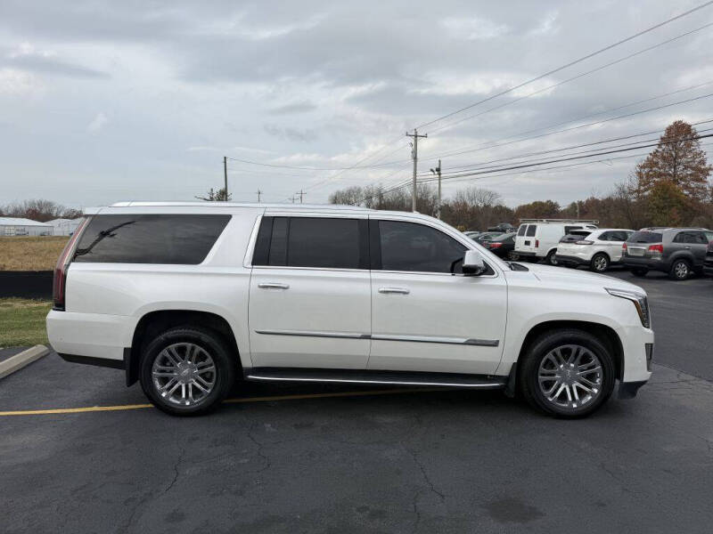 2018 Cadillac Escalade ESV Standard