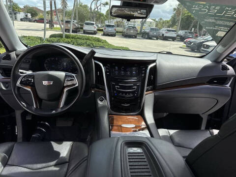 2020 Cadillac Escalade Luxury
